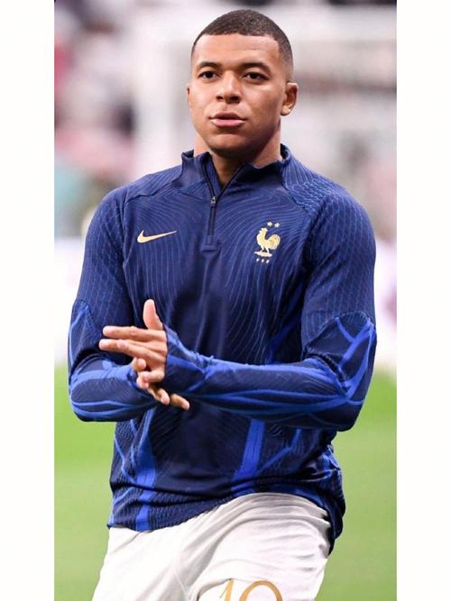 火箭110-105险胜森林狼！杜兰特39+7，申京25+14六犯毕业，兰德尔39分